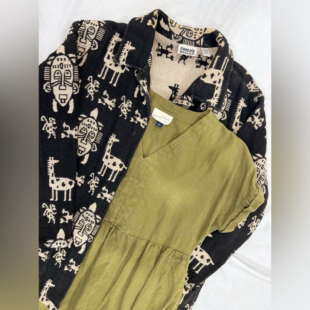 Vintage Chico’s Tribal Tapestry Jacket 
Black and beige. Size 1. Can fit XL.